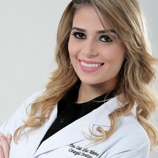 Cirurgiã-Dentista. Clínica geral. Atendimento no Instituto Odontológico de Morrinhos (64) 3413-1222.