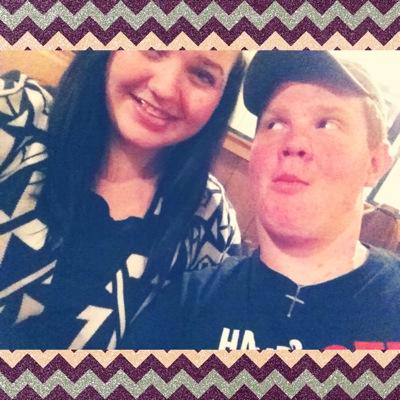 4Crowder's profile picture. ❤️taken by the best ❤️ 
Sophmore at rhs ✌️