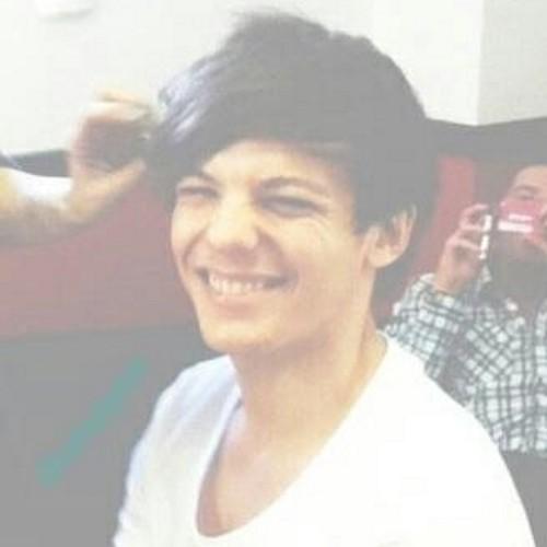 louisftmango's profile picture. this is only a free follow by @sparkIyIouis , don't have to follow her, but it would be nice ✨