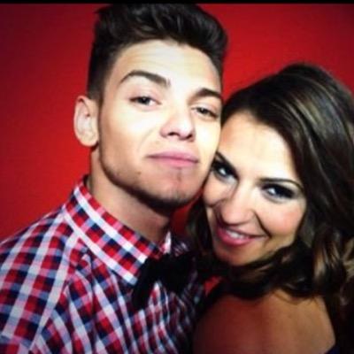 Hay je suis une fan de Rayane et de Denitsa pleins d'infos/ mon compte : @nihadziadi