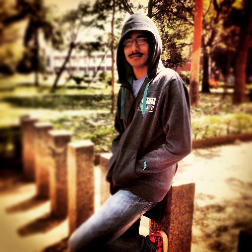 about me...hmmm its better to show than to tell so visit http://t.co/8p1UDcWIWs