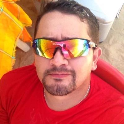 Porque esto se vive de un día a la vez!

hincha de la vida.. un auténtico chingaquedito.