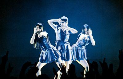 perfume･silent sirenなど好きです～(﹡ˆ﹀ˆ﹡)おすすめのアーティストやバンド教えてもらえたら嬉しいですヽ(・∀・ )ﾉ 気軽にフォローよろしくですヽ(*＾ω＾*)ﾉ