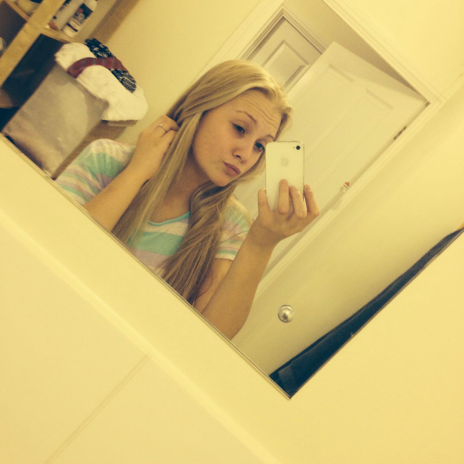 ItsZomo's profile picture. 