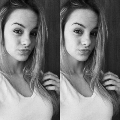 instagram: gabimaes