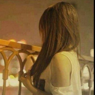 دايم يبقى بالقلب حاجة نحس فيها لوحدنا، توجعنا لوحدنا مهما حاولنا نحكي عنها أو نتجاهلها ما نقدر .!♡