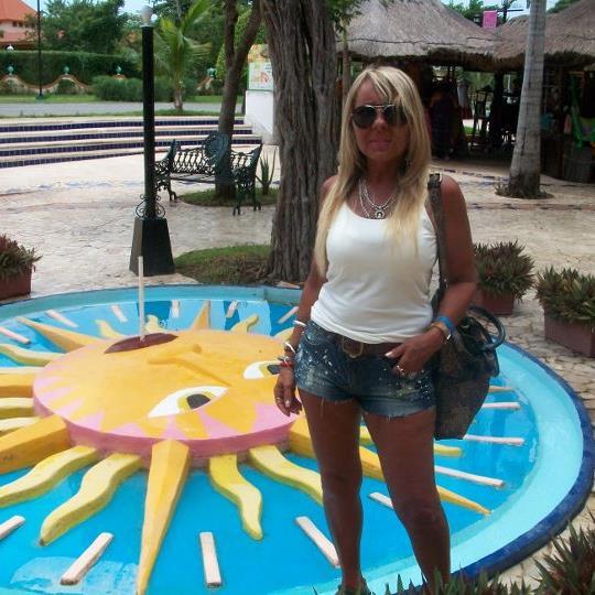 Hola soy Adria. , recién entro en este espacio, espero me guste......
