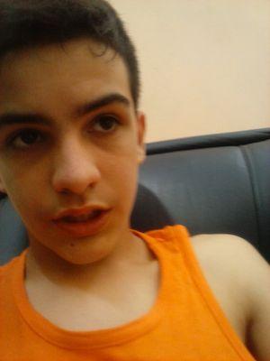 me encanta @SosMiHombre_ok y @onedirection i´m a directioner boy
