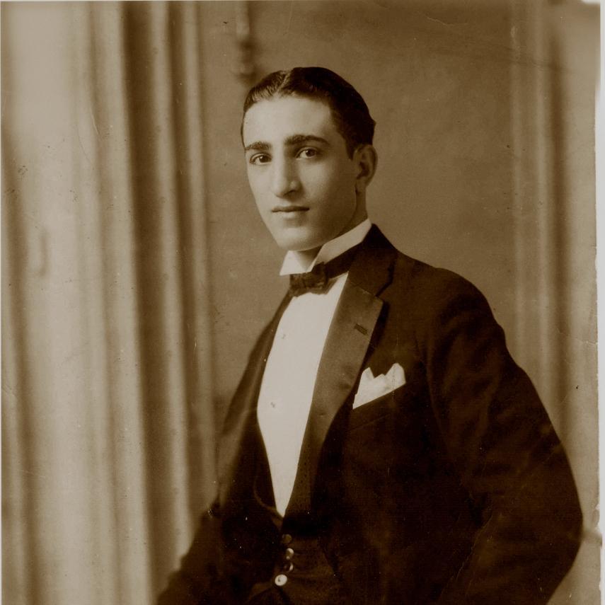Just a normal guy in New York City at the dawn of radio in 1922. RP/FL.