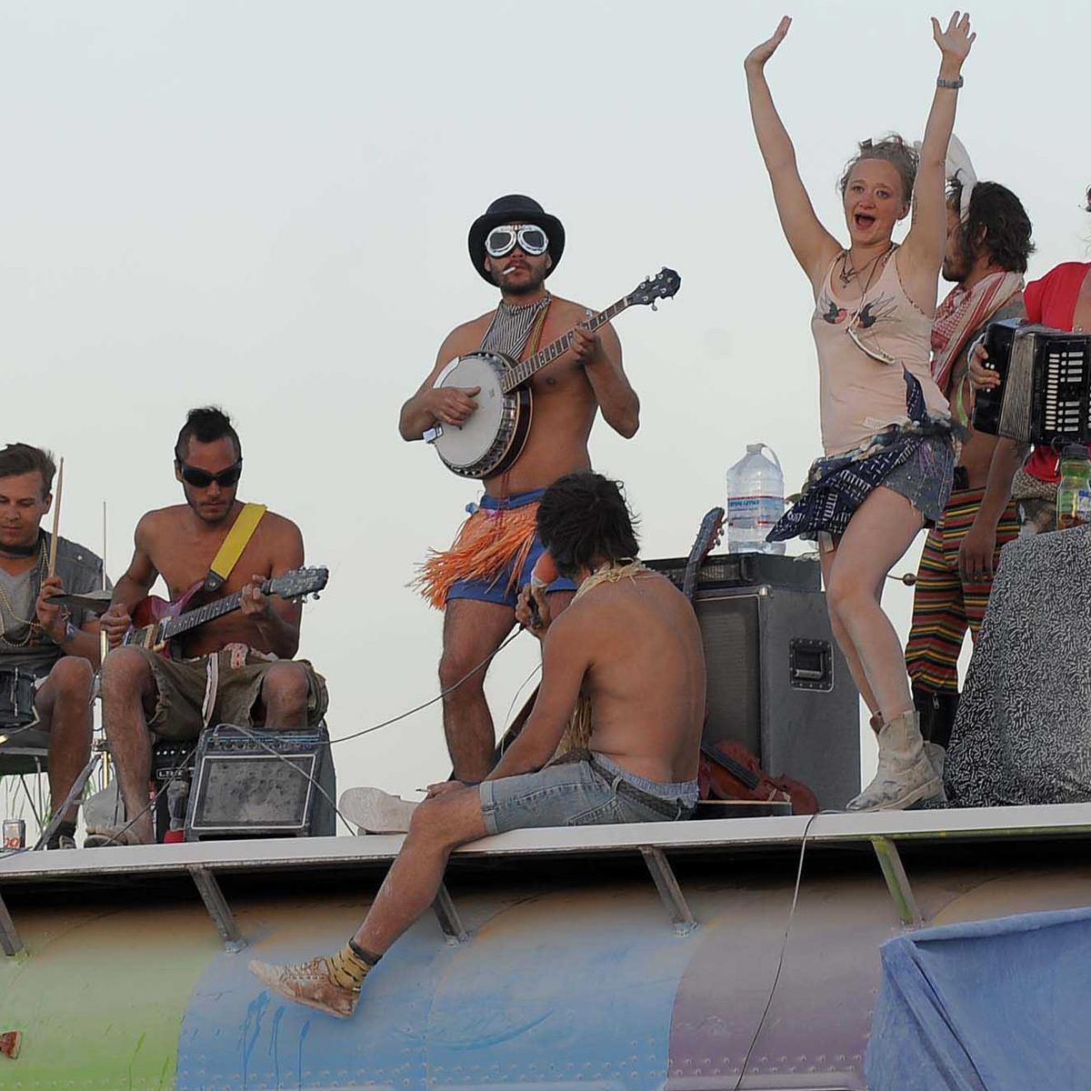 BriceTaylor11's profile picture. Got 3 parking tickets in one day. Loves anything entertainment. Total fanboy of sports and cinema. Wanna be writer. Zest for life!