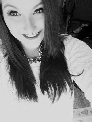 madleeeeeee's profile picture. 'A bayer ohne wampn, is wie a puff ohne schlampn!'