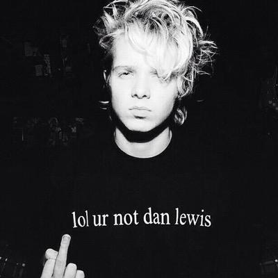 danlewissss's profile picture. dan lewis basically