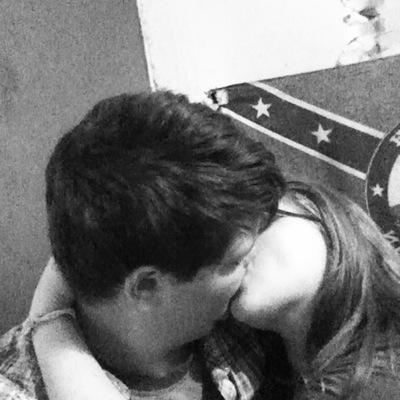 Bio? As in bi? No I am straight as an arrow lol.. I have the most amazing girlfriend ever katie Atkins I love her with all my heart and she loves me.