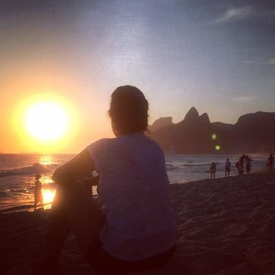 Carioca da gema, designer desde sempre e apaixonada por informação.