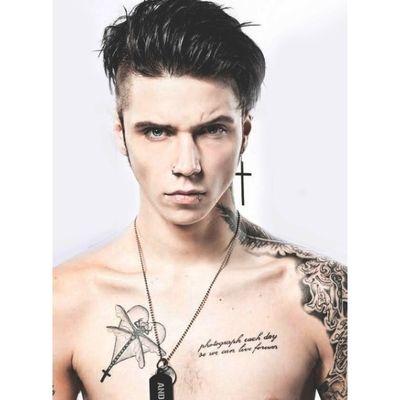 I am emo, I like Black Veil Brides, Falling In Reverse, I Love EMO boys,and I am 16