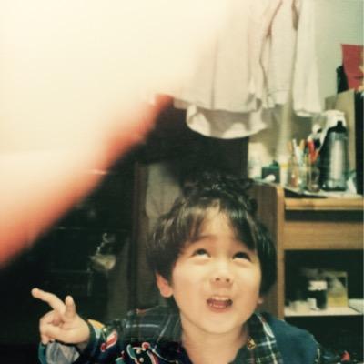 22歳。 09年からニコ生リスナーだ。好きなことつぶやく。。