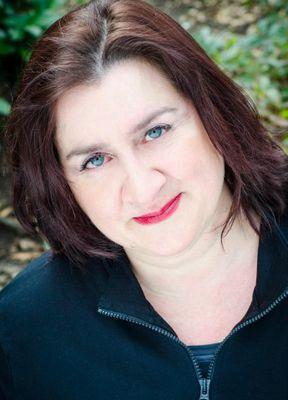 London actress. Married. Owned by a Bull Terrier. Represented by @agencyvsa.