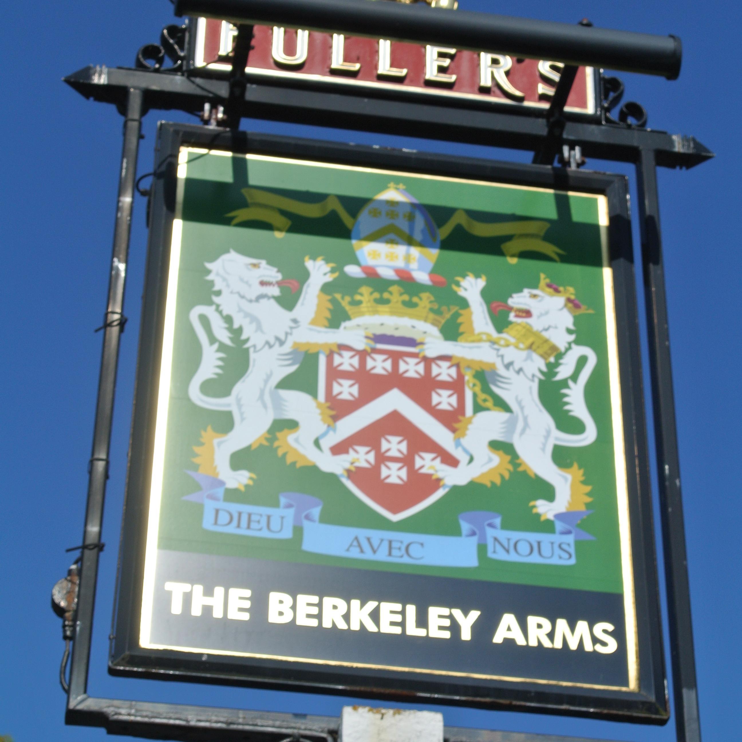 A great little pub in Bosham, just 5 minutes walk from the harbour with a lovely outside area. We serve great food, great beer & great entertainment.