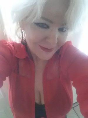 79168911f5d1440's profile picture. Daughter, sister, mother, mentor, and friend.  So Cal gal for life. Middle Age Linkin Park lover. Don't sweat the small stuff  Dark side/Light side, Yes!