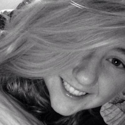 Senior at Hunt . 18 years old. 252. Insta- adrianna_baker18