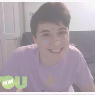 here's a free follow from @smellslikephil!! it would be nice if you could follow me there and i'll probably follow you back!