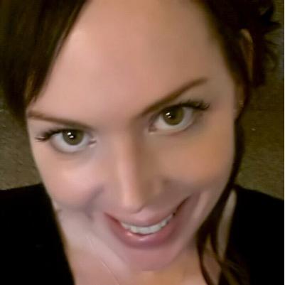 A writer of poetry and prose and a lover of all things beautiful and inspirational. freelance writer. Check out Jewellery Monthly online to see my work.