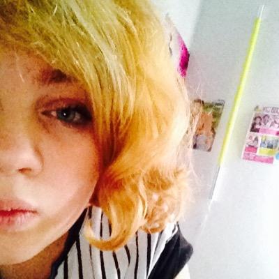 like legit okay yeah hi I love 5sos just saying xD and I also love Mikey Clifford i am a band obsses tumblr girl xD also i love wattpad fan fics are lyfe bai