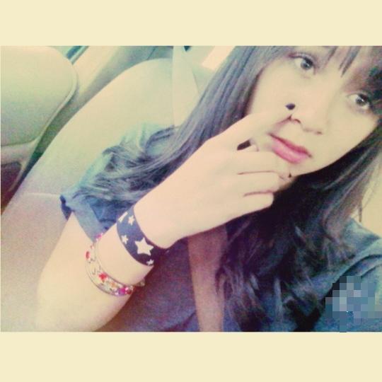 Rockera/Metalera, 14 años, vegetariana/ Sigo a quien me siga❤