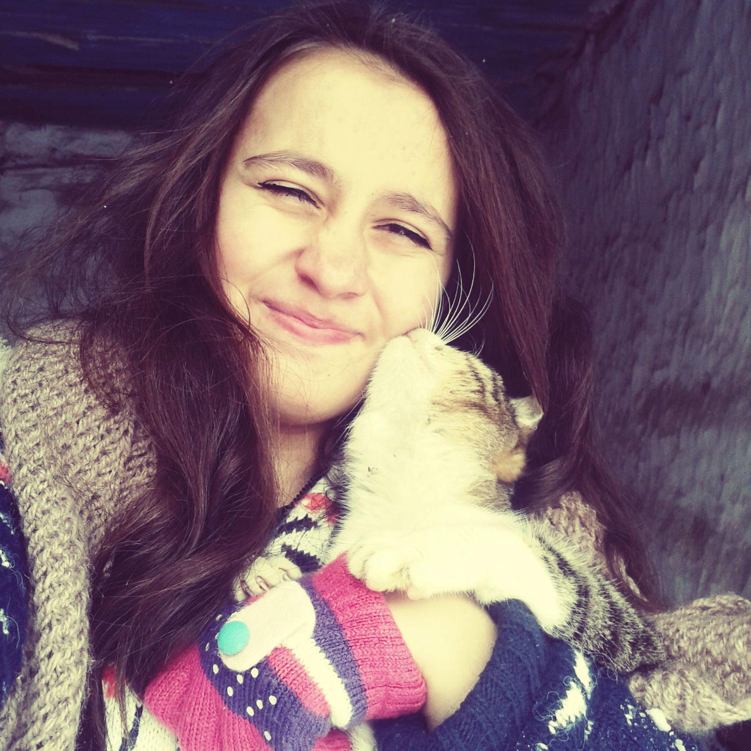 Deniiz'in Mavisi Patlıyoruz Abisii ;)