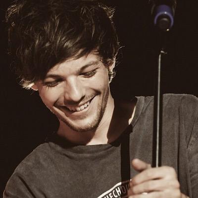 free follow • follow @parmahamx please :)
