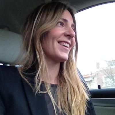 Mestra, musicoterapeuta i mama. Aficionada a la natura i als esports. Disfruto amb la companyia dels meus amics i amb la gent que m'ho fa passar bé.