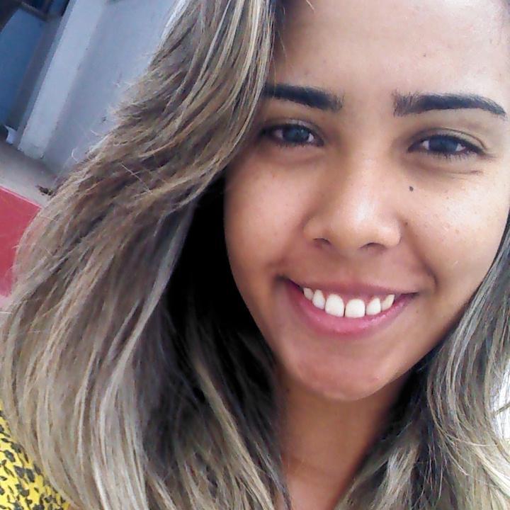 Gelpaaz's profile picture. Jéssica Andrade, 22 anos,solteira, hetero, Adooro dançar, não sei, mas adoro. E não vivo sem  música.♪~~♪