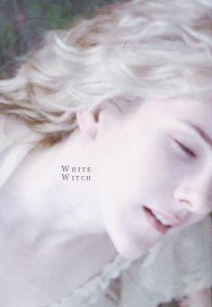 I live to make others happier. I hate when someone die. Just live... live for me. I'm Misty Day and Stevie Nicks is my hero.