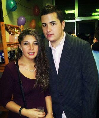 Me encanta su sonrisa, me encantan sus ojos, me encantan sus caricias, me encantan los ratos con ella en general me encanta ella!!! la amo 18*