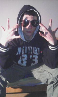 DjFemuXOficial's profile picture. 