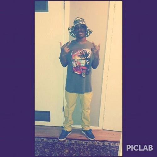 Uptown shit wen u see me u already. Know we I'm at  #single