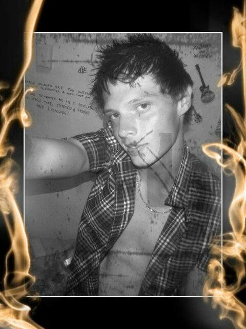 I am that person that can't accept an answer just by saying I must. The word why is written on my forhead. I love poetry and also music (metal/rock).
