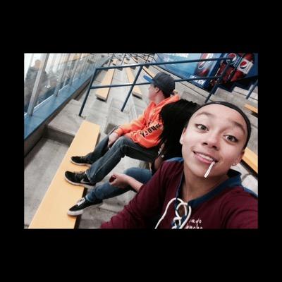 reamymorgan16's profile picture. All i want is food, netfix, and youtube!