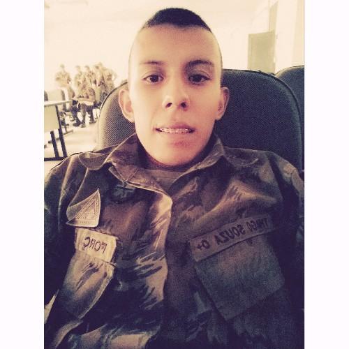 Ser alegre e sorridente tem suas vantagens :D