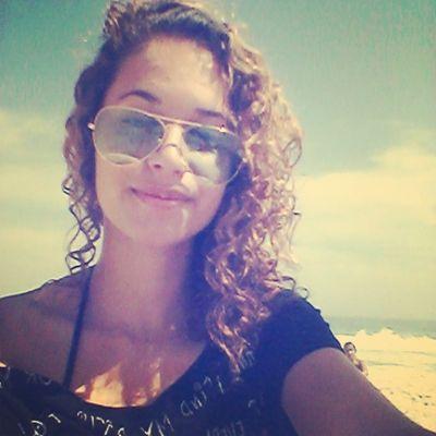 Mas tudo bem. O dia vai raiar, pra gente se inventar de novo.