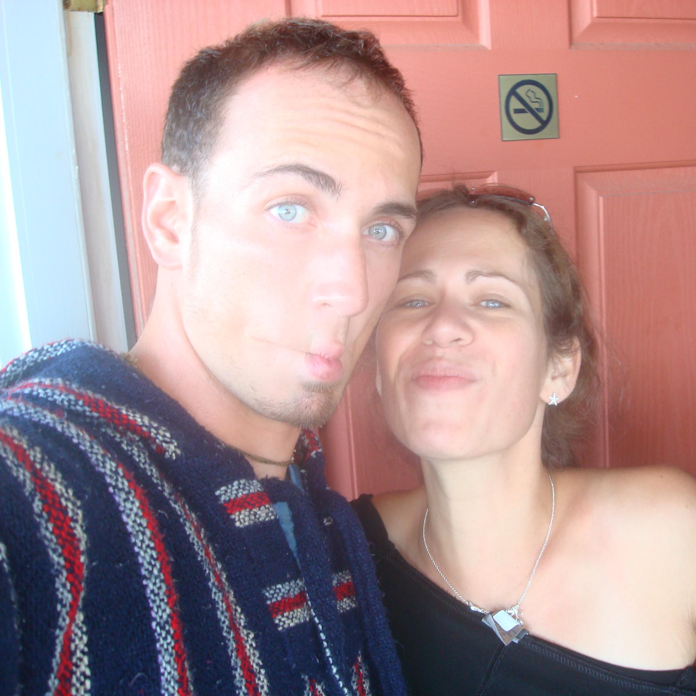 scarlettandashl's profile picture. 