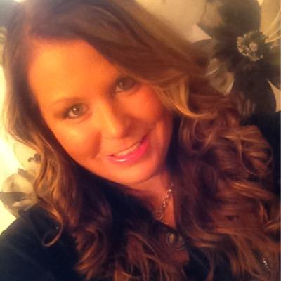 anya_frostfire's profile picture. A sunset over the mountains framed by a palm tree...that is where I am.  My family is my EVERYTHING...