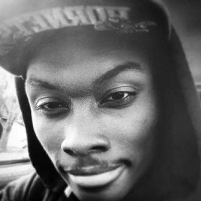 CEO of FreshSquadEnt | Rapper / Singer | Entrepreneur | Recruiter | GhostWriter | For features and prices Email FreshSquadEnt.FinallyFamous@Gmail.com