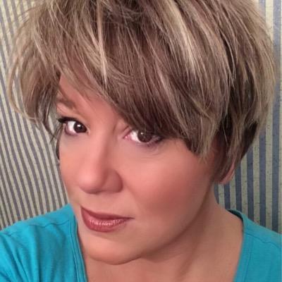 thinkinggirl72's profile picture. 