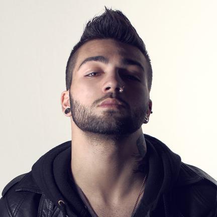 Hi, I'm Federico Morabito, Singer of the band SET IN MOTION. @setinmotion. I love fitness and I won 3 Arnold Classic.
