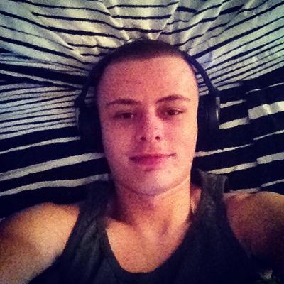 MikeFlanagan_'s profile picture. 20 .. Manchester