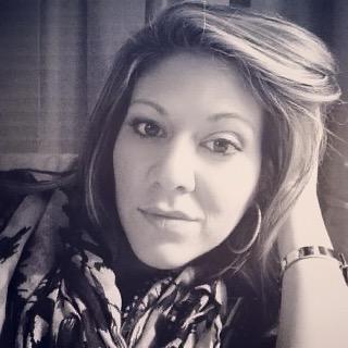 itsdes08's profile picture. In love with Jesus Christ. Worship Leader. Business Owner-President.