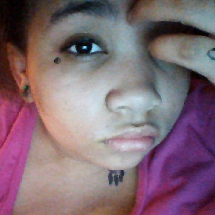 Wasssup!! I like BMTH, PTV, BVB, and SWS // shock artist//part-time murderer