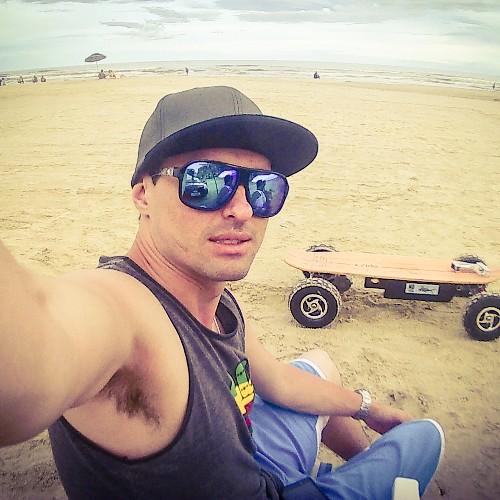 AlexKeiper's profile picture. Oq escrever aqui?