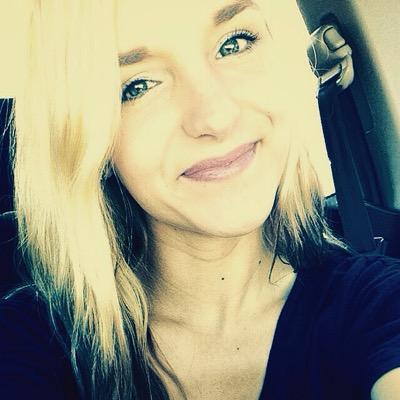 SMILF = Single Milf. ❤️